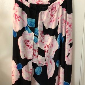 🆕 Floral Maxi High Low Size Medium 🆕 🍁💕❤️